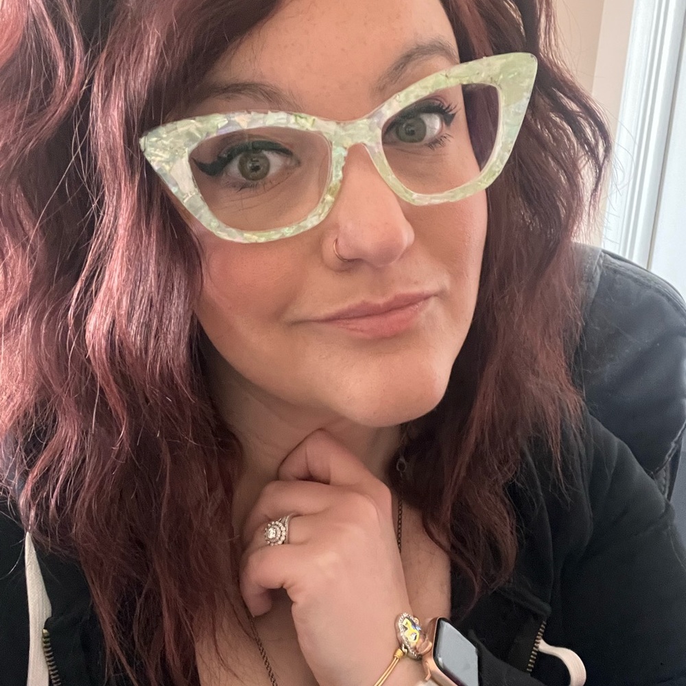 Meet your Posher, Amanda